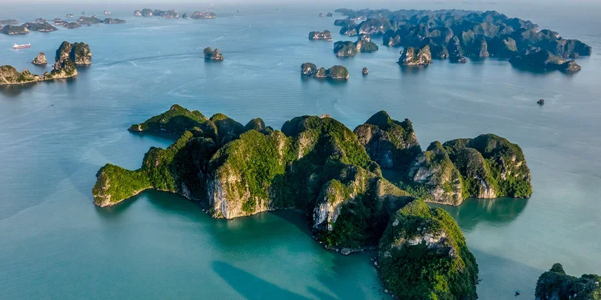 Utsikt över Ha Long-bukten