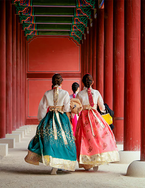 Flickor i hanbokklänningar i Seoul, Sydkorea