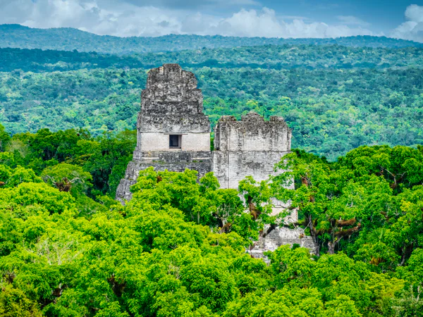 Ruiner i Tikal nationalpark