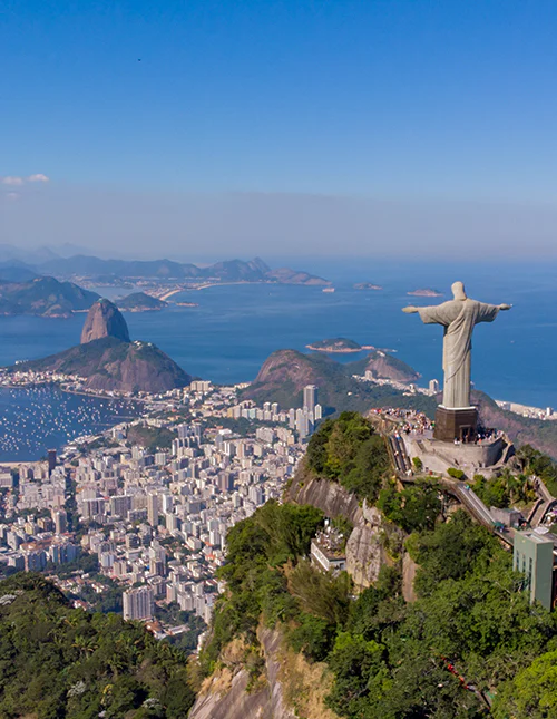 Flygfoto över Kristusstatyn och Rio de Janeiro, Brasilien
