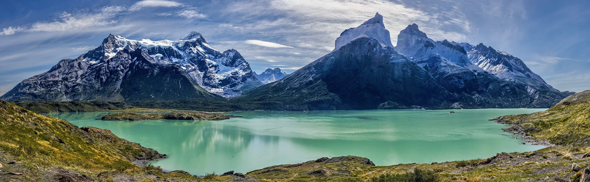 Vackert ljus över nationalparken Torres del Paine, Chile