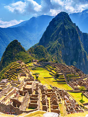 Vacker utsikt över Machu Picchu i Peru