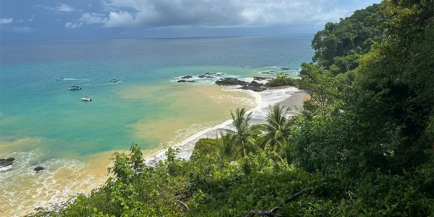 Vacker utsikt vid Caño Island i Costa Rica
