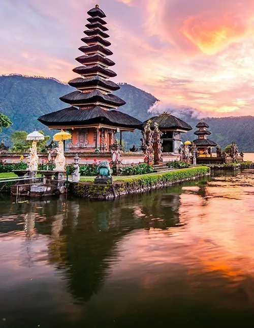 Balis höjdpunkter & solsemester i Sanur