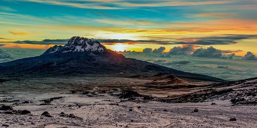 Utsikt över Kilimanjaro vid soluppgången