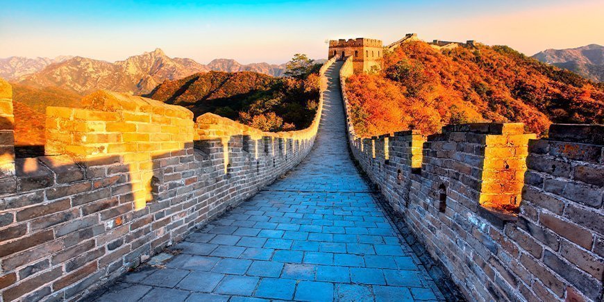 Höstfärger vid Kinesiska muren i Peking