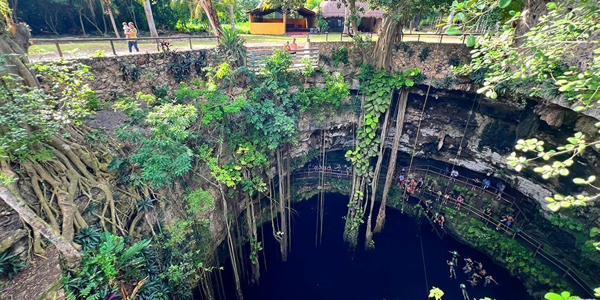 Cenote Oxman nära Valladolid