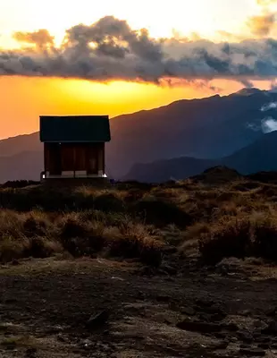 Solnedgång vid Shira Cave Camp på Kilimanjaro