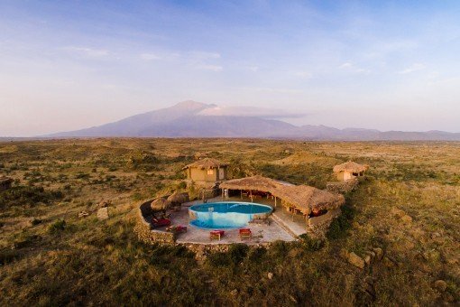 Osiligilai Maasai Lodge med Kilimanjaro i bakgrunden