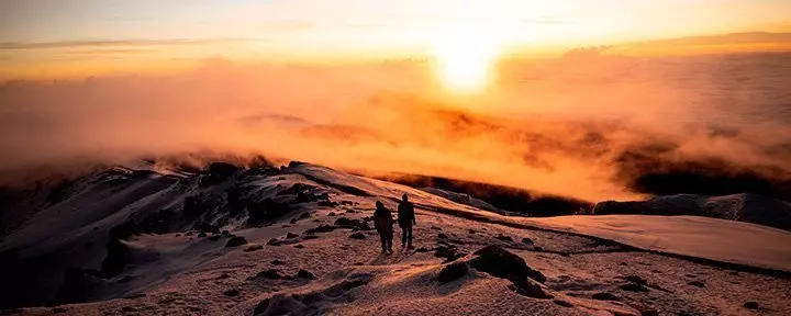 Soluppgång på toppen av Kilimanjaro